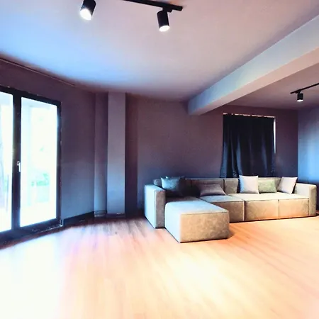 Sofia Luxury City Villa Bear - Private Garage - Pancharevo *