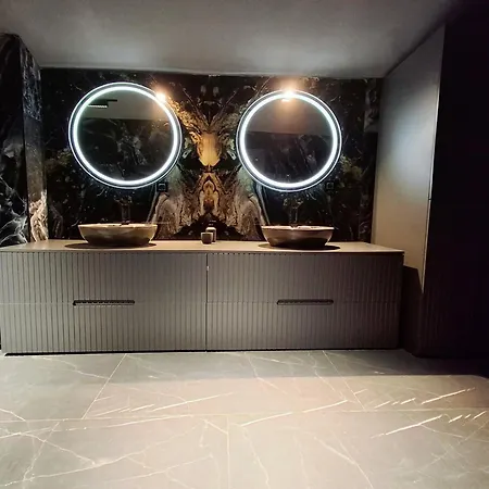 Villa Sofia Luxury City Villa Bear - Private Garage - Pancharevo Sofia